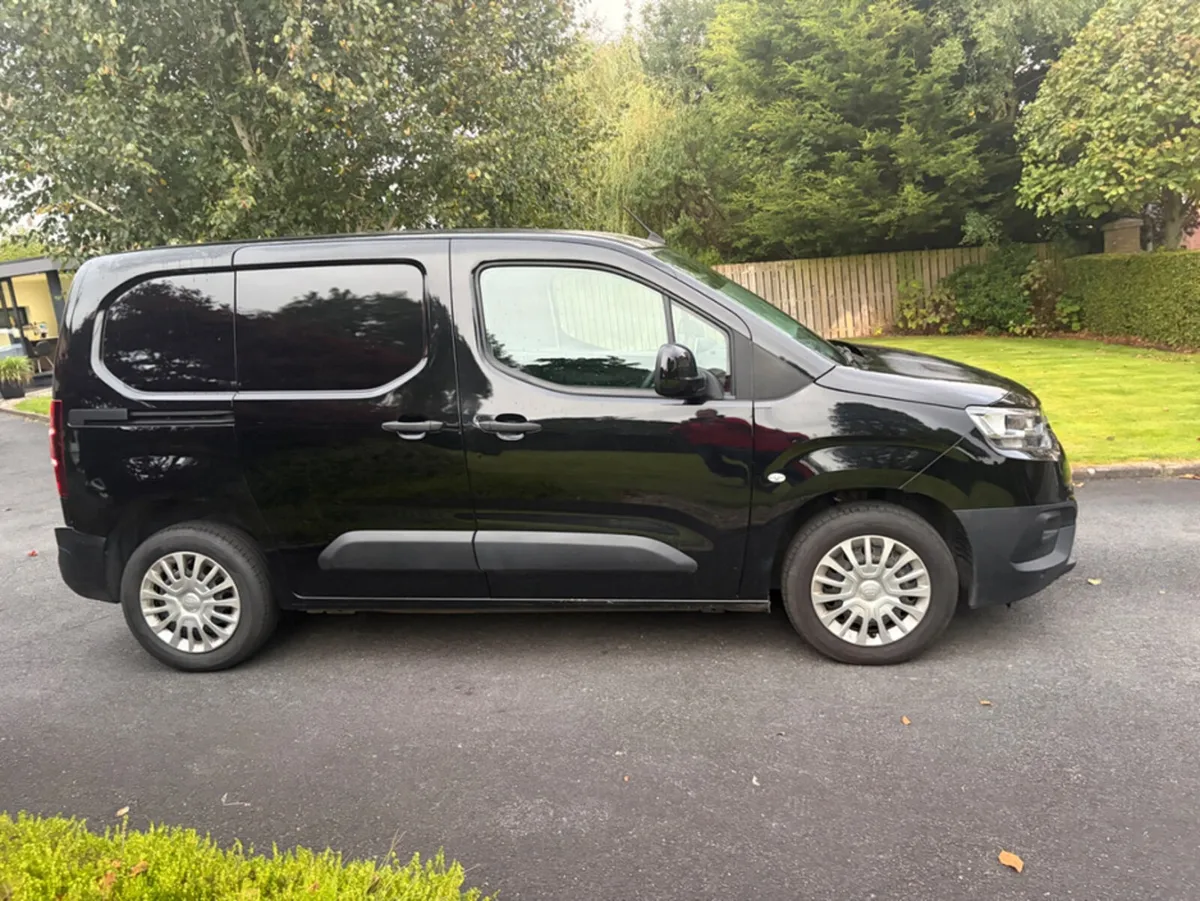 Toyota Proace CITY ICON L1 - Image 3