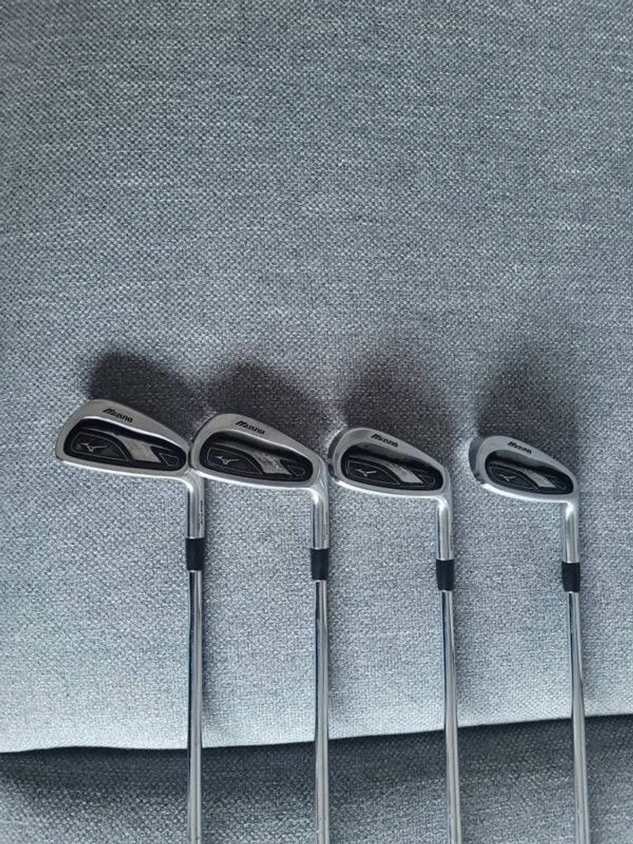 Mizuno and Taylormade Golf Clubs for sale - Image 3