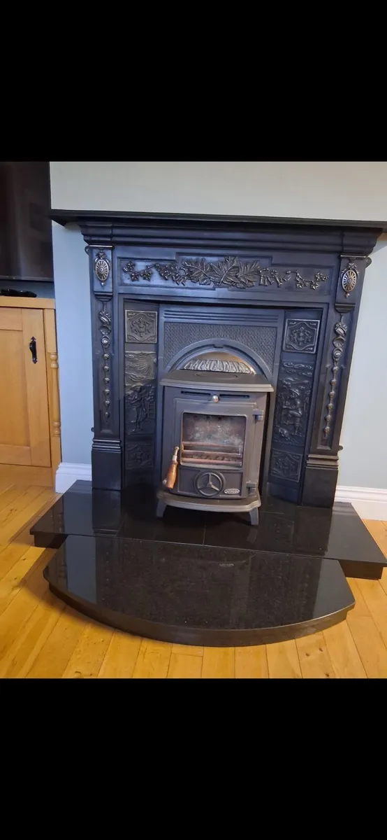 Stove back surround and granite piece - Image 1