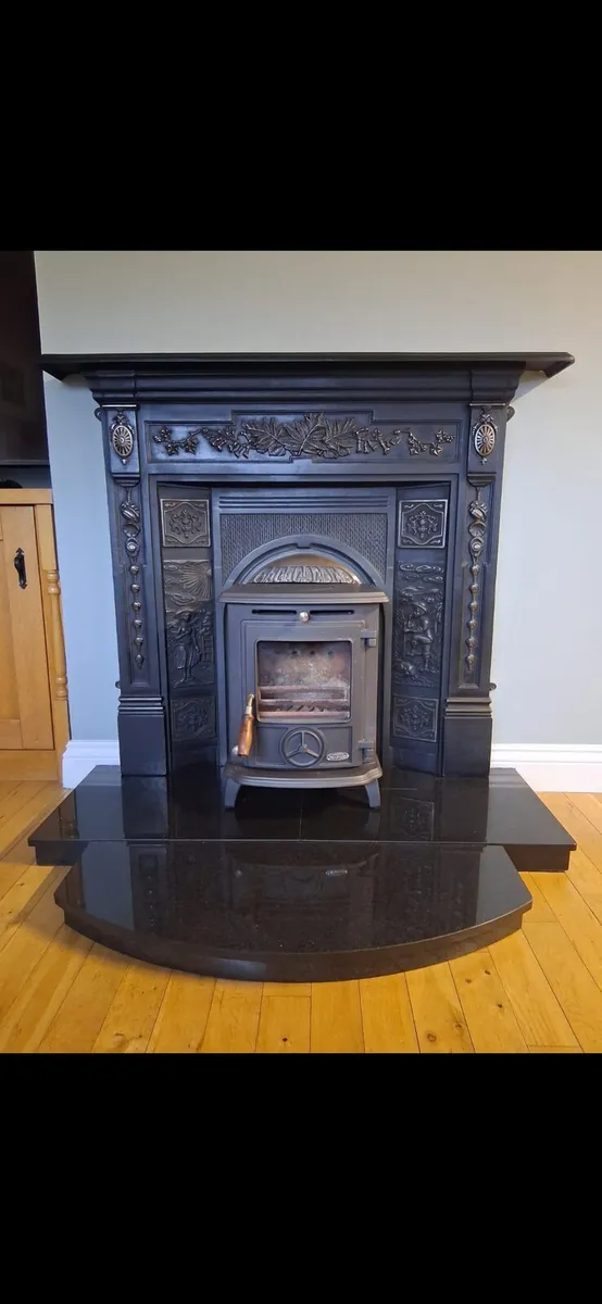 Stove back surround and granite piece - Image 3