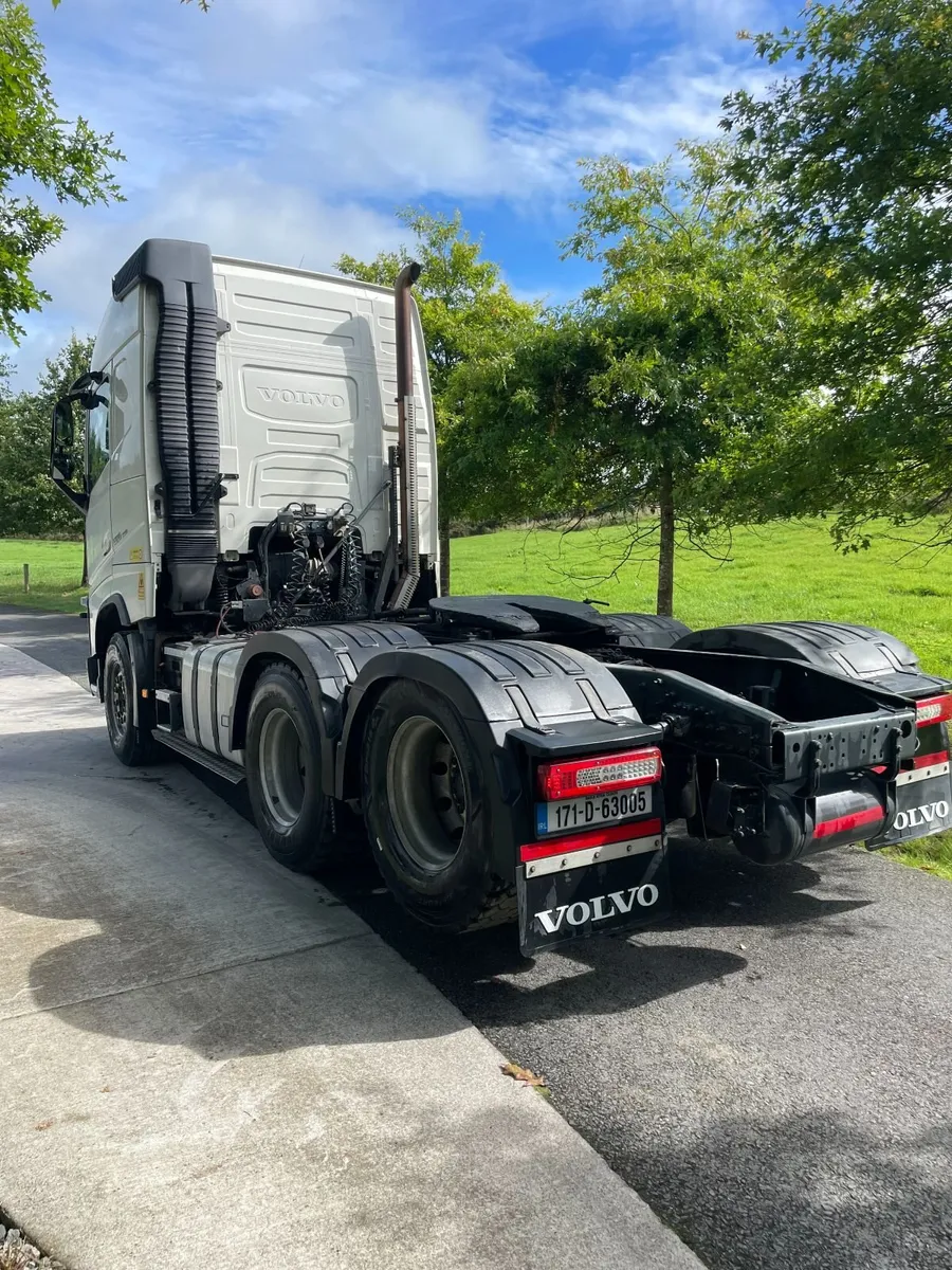 Volvo FH500 Double Drive Tag 2017 - Image 3