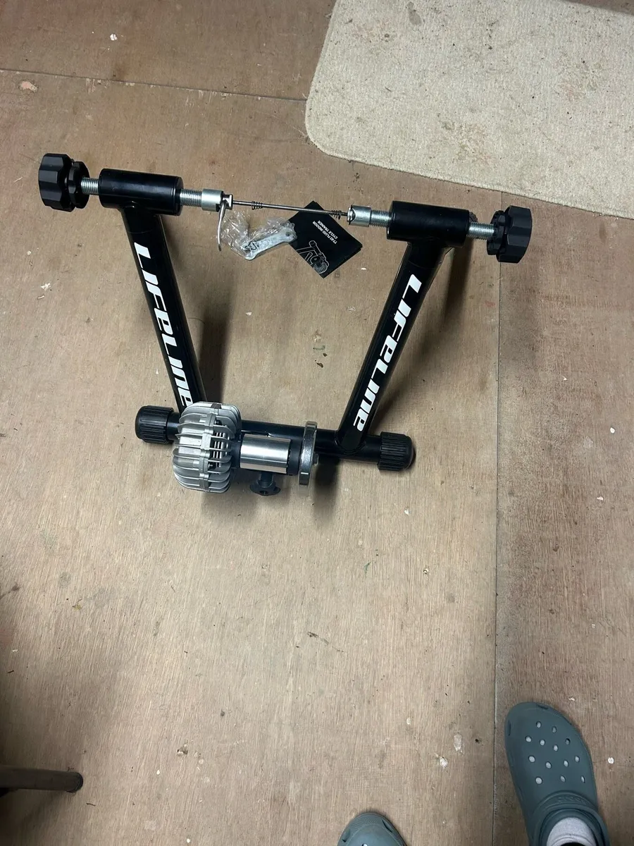 Turbo trainer cycling - Image 1