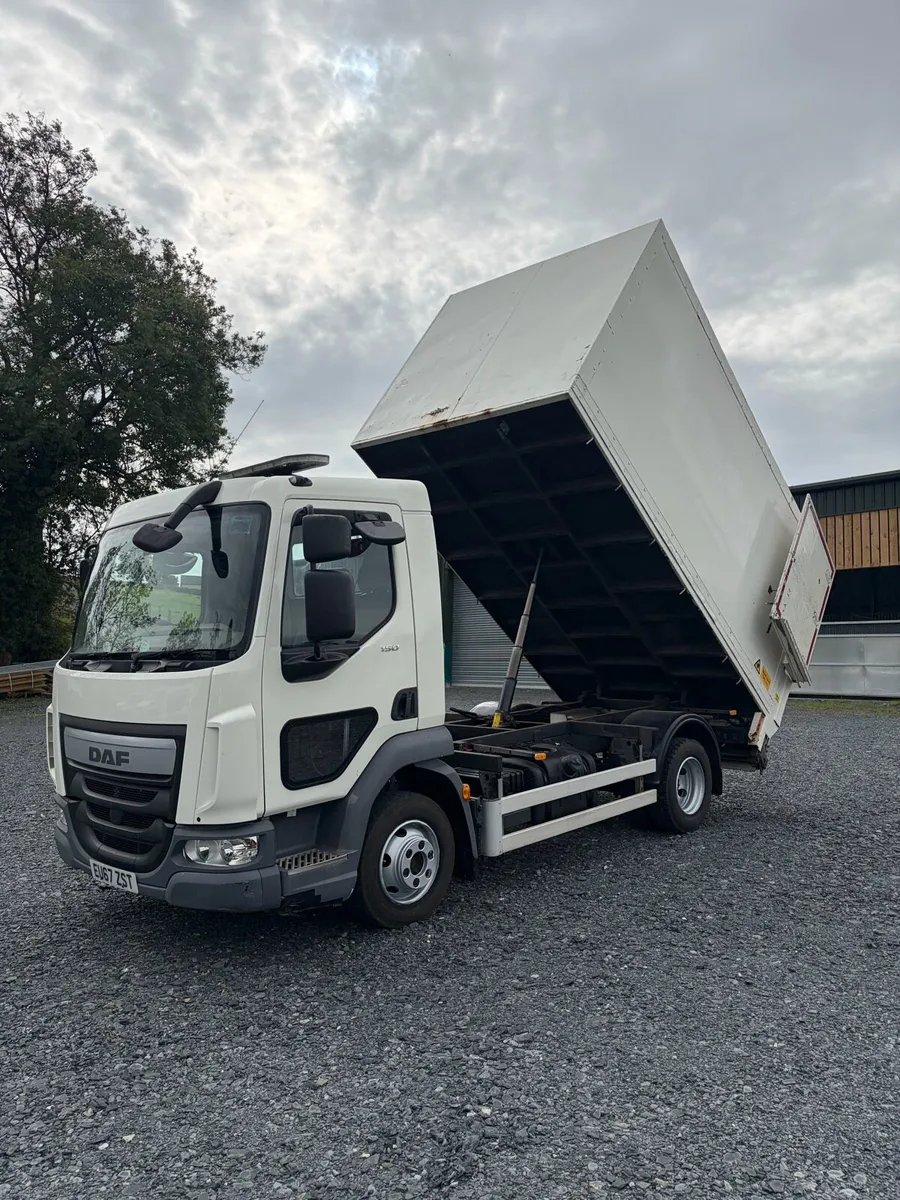 7 ton Daf Tipper - Image 1