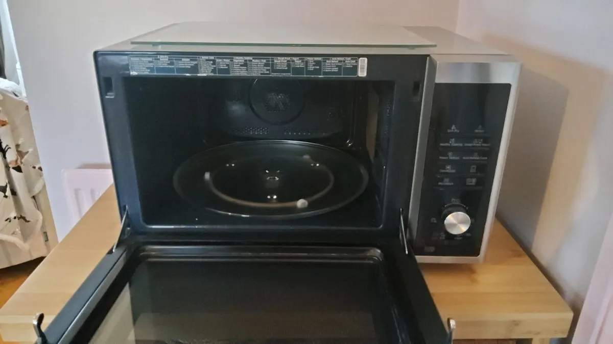 Microwave Oven - Image 2