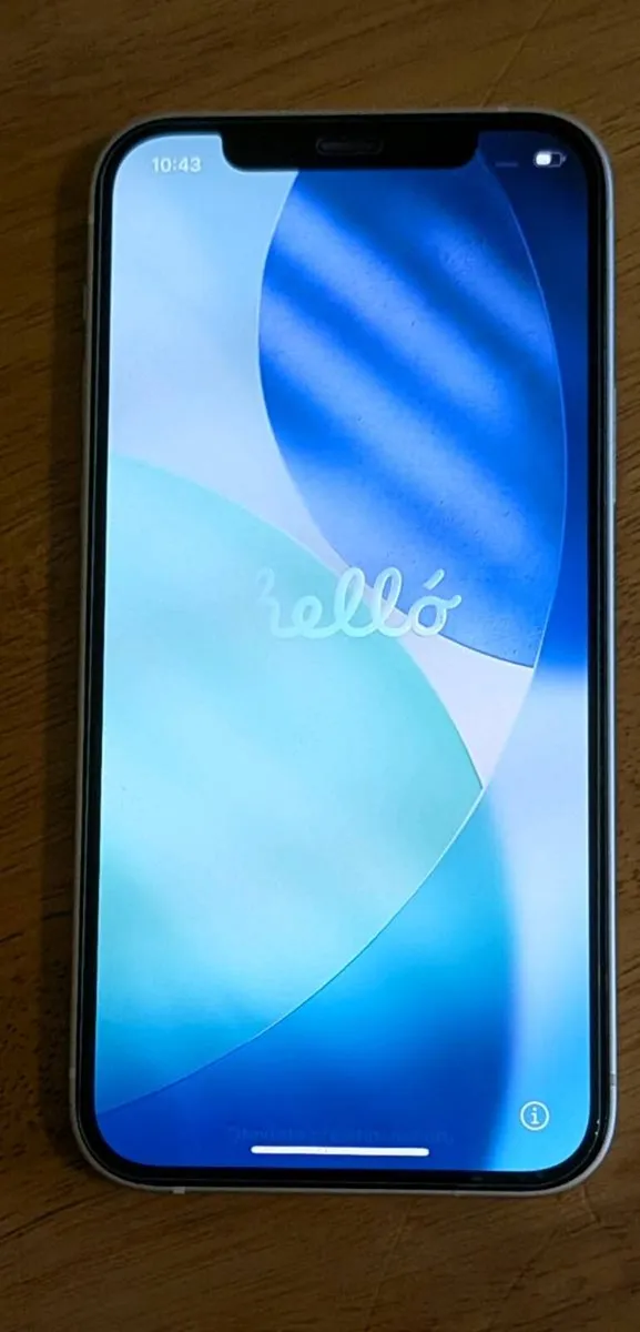 IPhone 12 in mint condition - Image 1