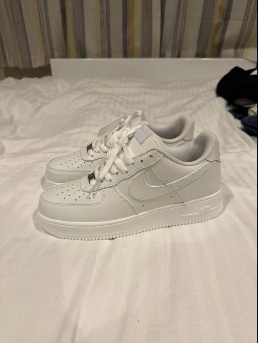 Nike Air Force - Image 2