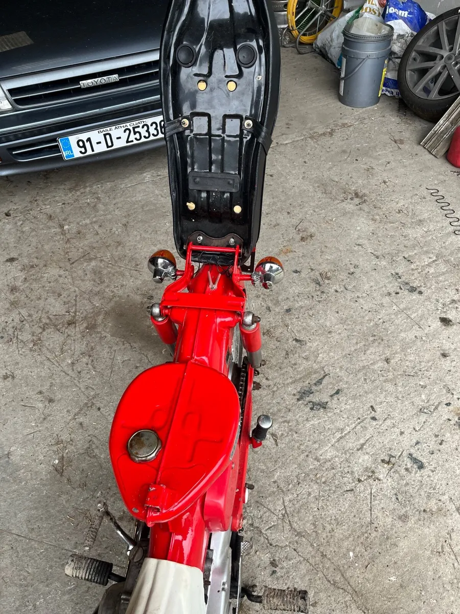Honda 70 1983 - Image 4