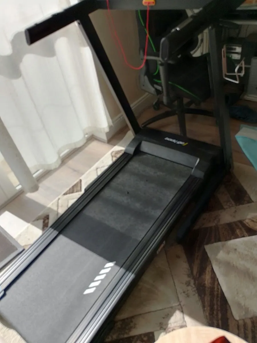 Treadmill - Image 1