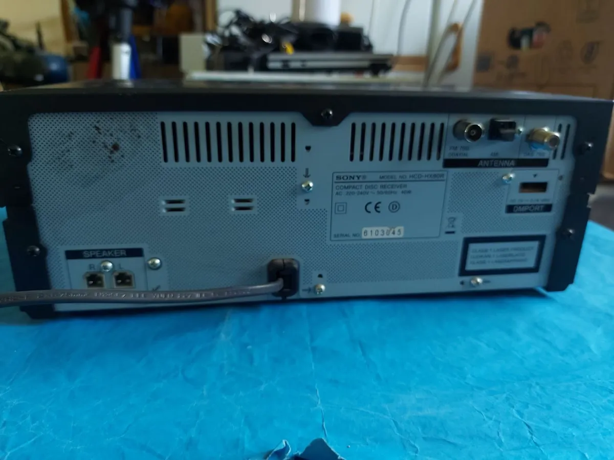 Sony S-Master Digital Amplifier, MP3, CD Digital A - Image 3