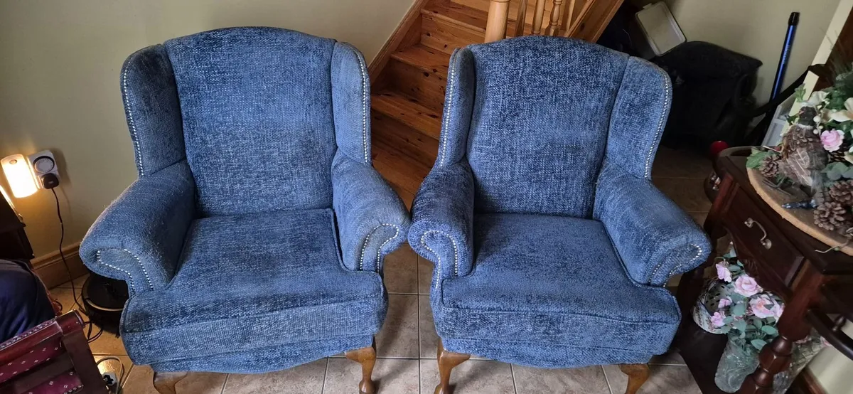 Queen Anne chairs - Image 2