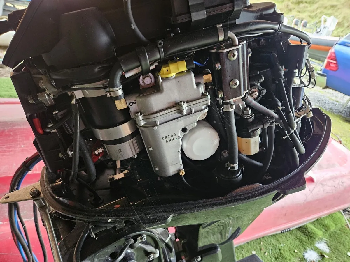 30hp Outboard engine - Image 2