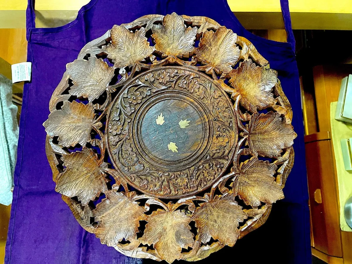 Wood carved folding stool - Image 2