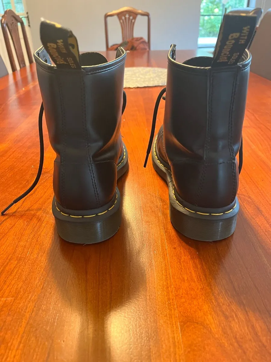 As New Dr Martin Boots UK Size 6 - Image 3
