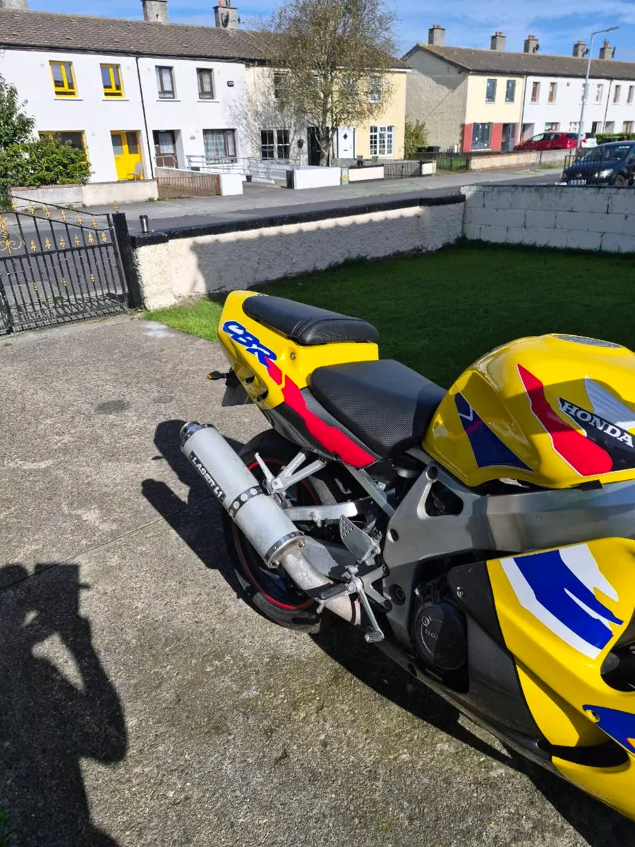 Honda fireblade 900RR - Image 1
