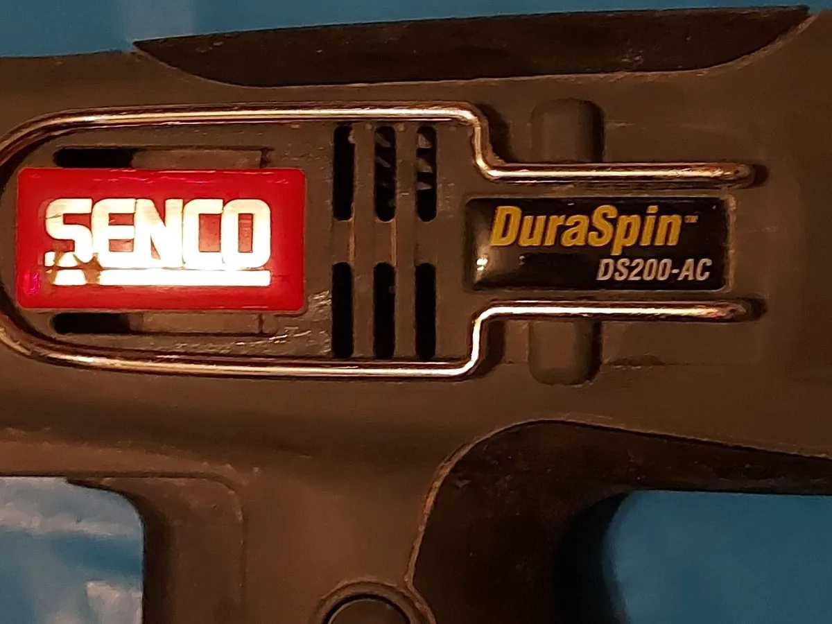 SENCO DS200-AC Duraspin Screw Fastening System - Image 3