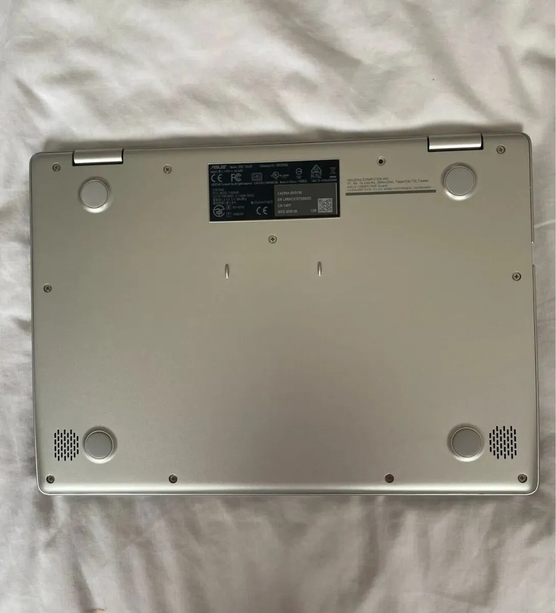 ASUS Chromebook in absolutely brand new condition - Image 3
