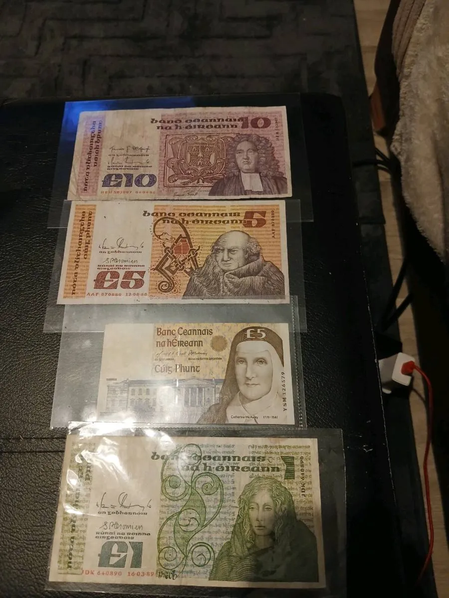 4 irish punt notes £10, £5. £5,£1 - Image 1