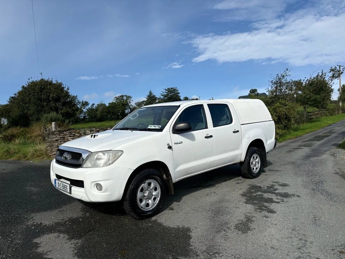 Toyota hilux (new test) - Image 1