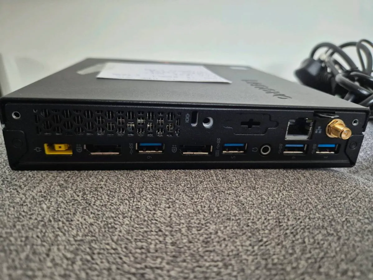 Lenovo TC M900 10FL - Image 4
