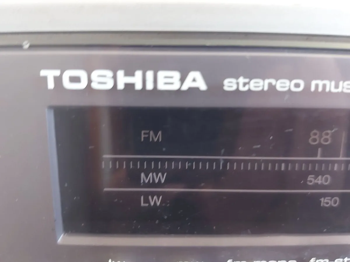 Toshiba Stereo Music Centre, Model SM-2750, - Image 4