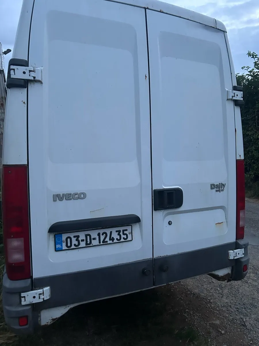 Iveco daily for parts or export - Image 4
