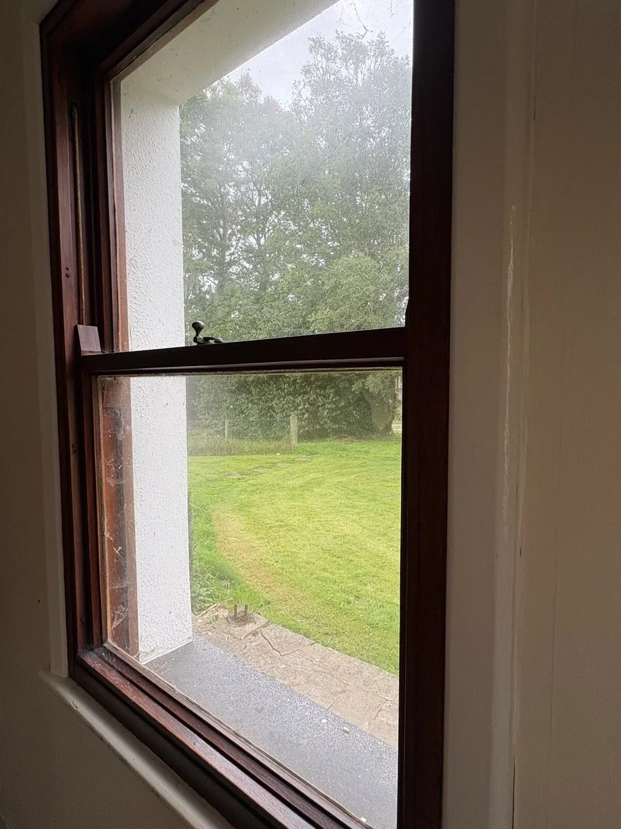 Timber Sash windows - Image 3