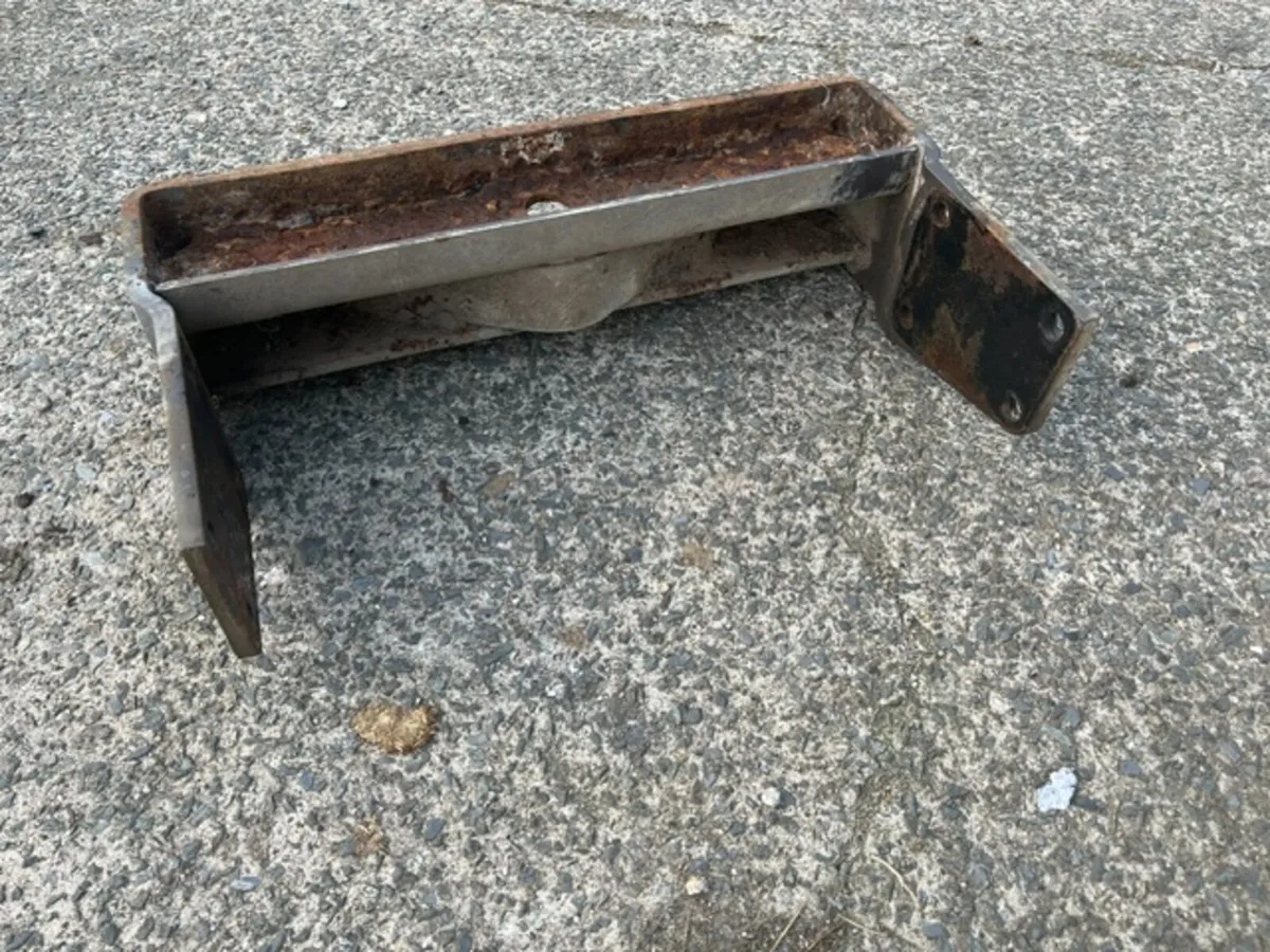 Weight Carrier to suit MF 390, 365 etc - Image 4