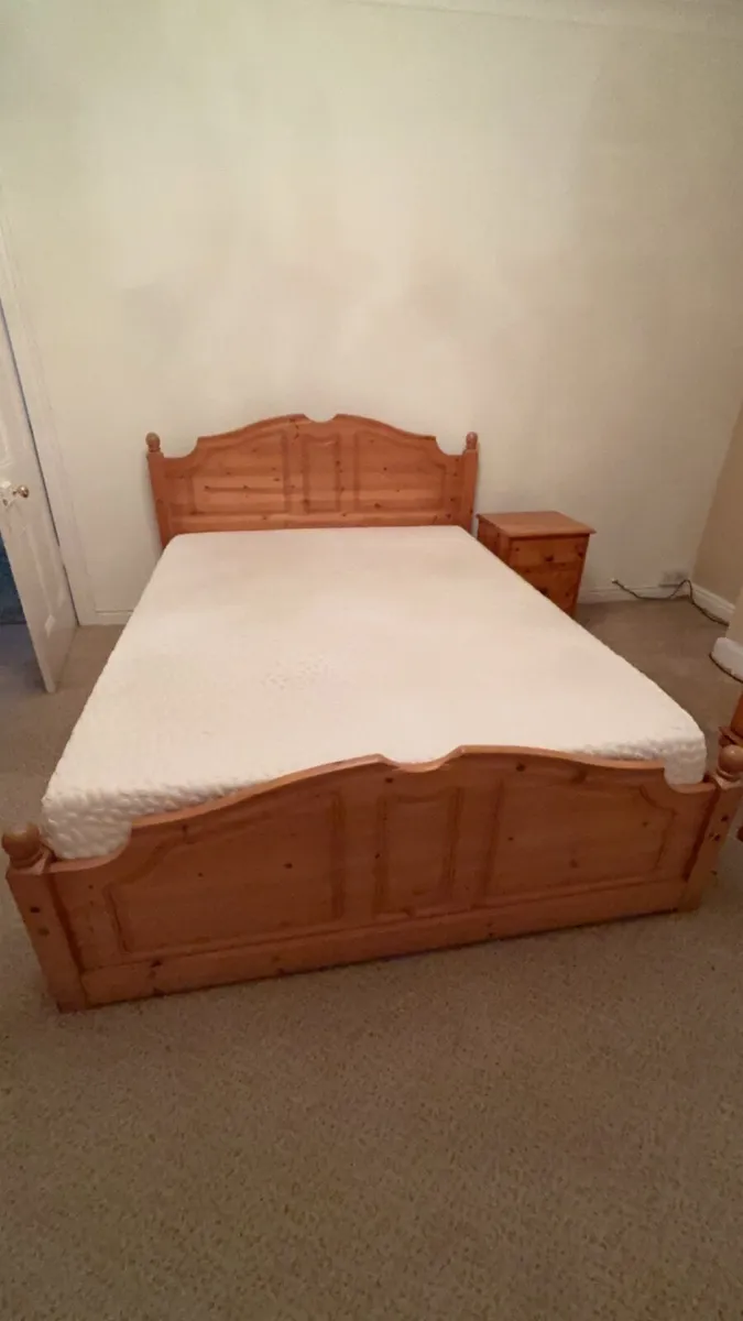 Bed - Image 2