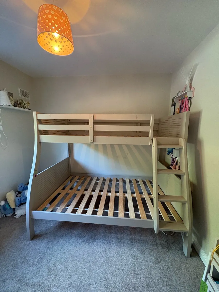 Bunk bed - Image 1