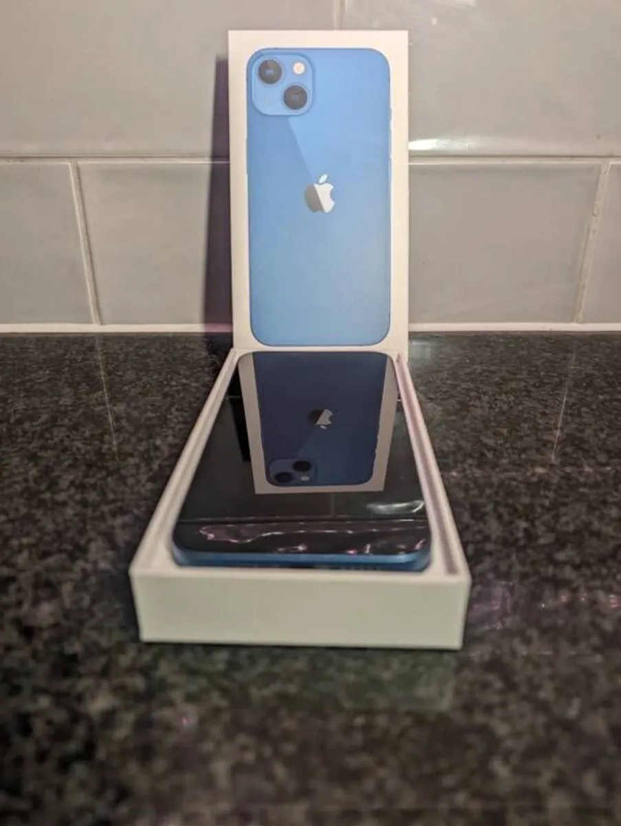 apple iPhone 13 - Image 3