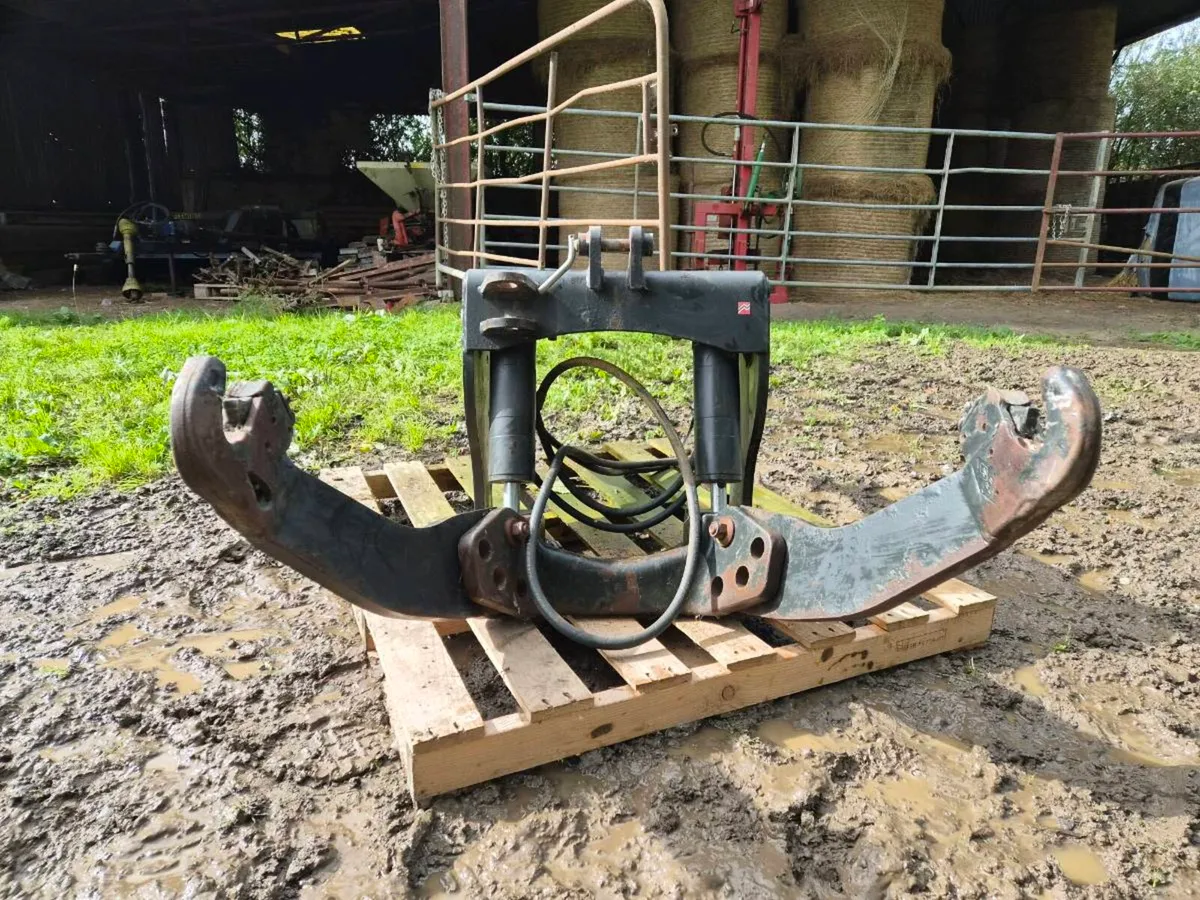 Tractor 3 point front liankage - Image 3