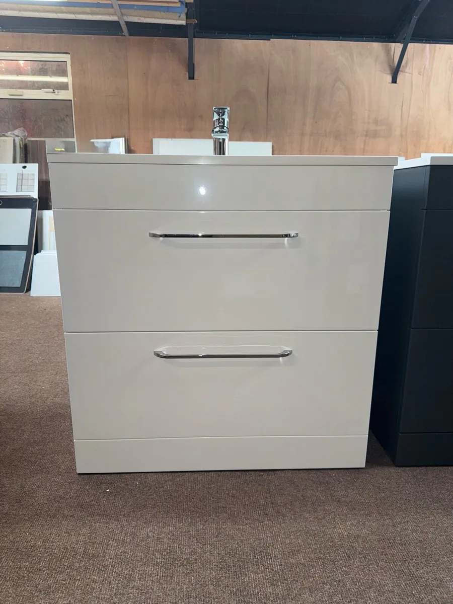 Brand New White 800mm Vanity Unit Basin & Tap - Image 1