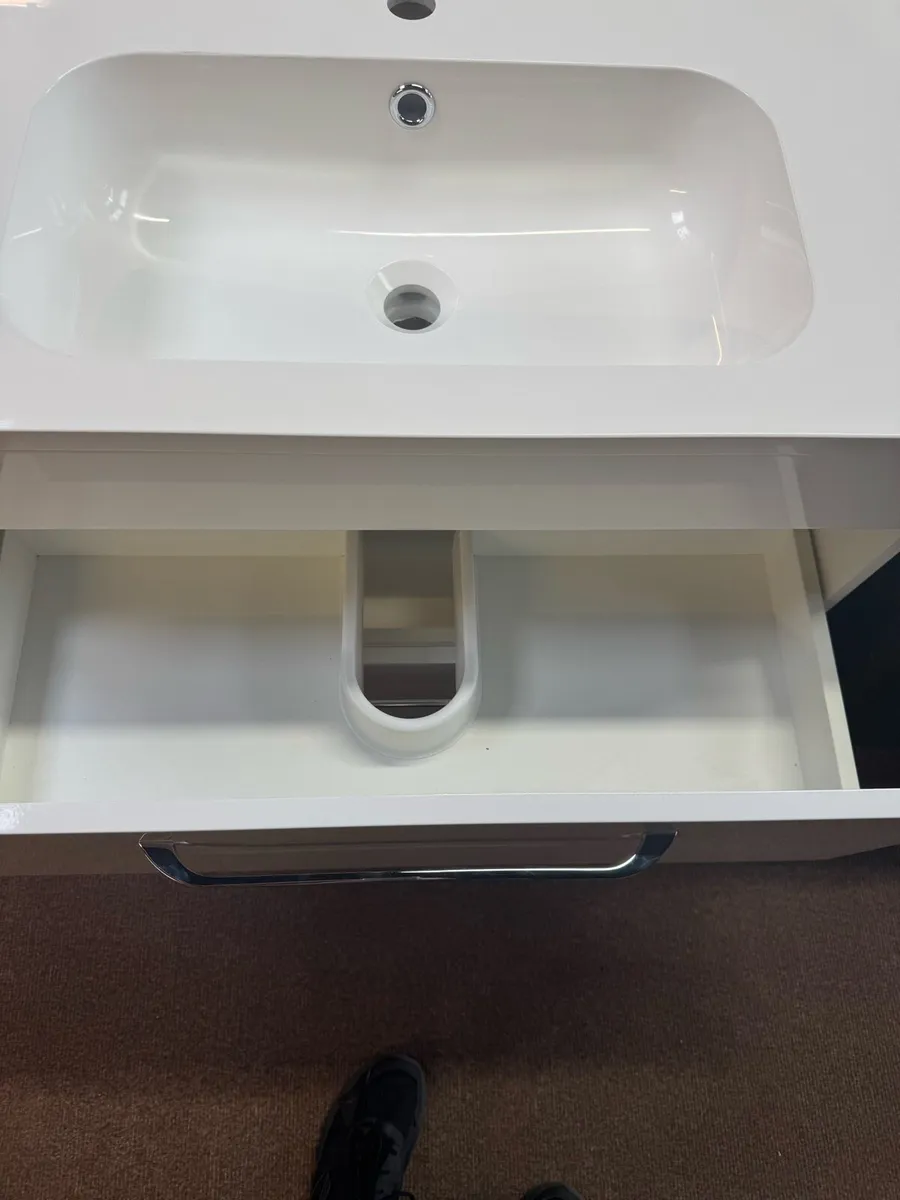 Brand New White 800mm Vanity Unit Basin & Tap - Image 2