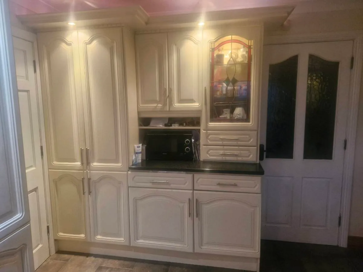 Kitchen - Image 3