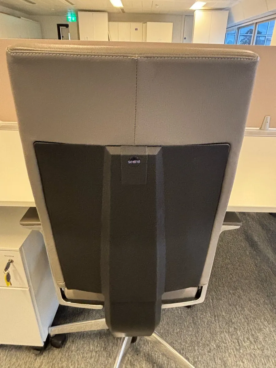 Office chairs - Image 4