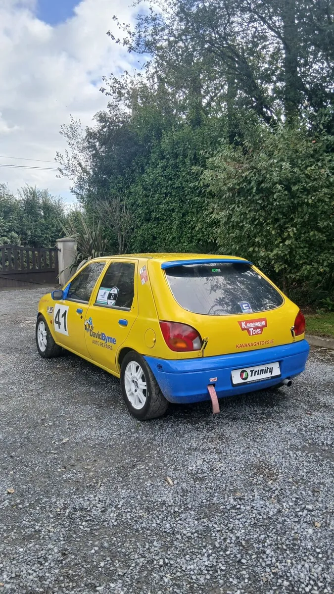 Ford fiesta zetec - Image 3