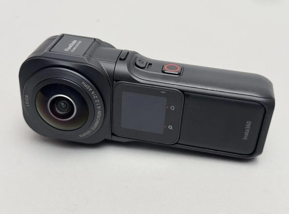 insta 360 one rs 1 inch camera - Image 3