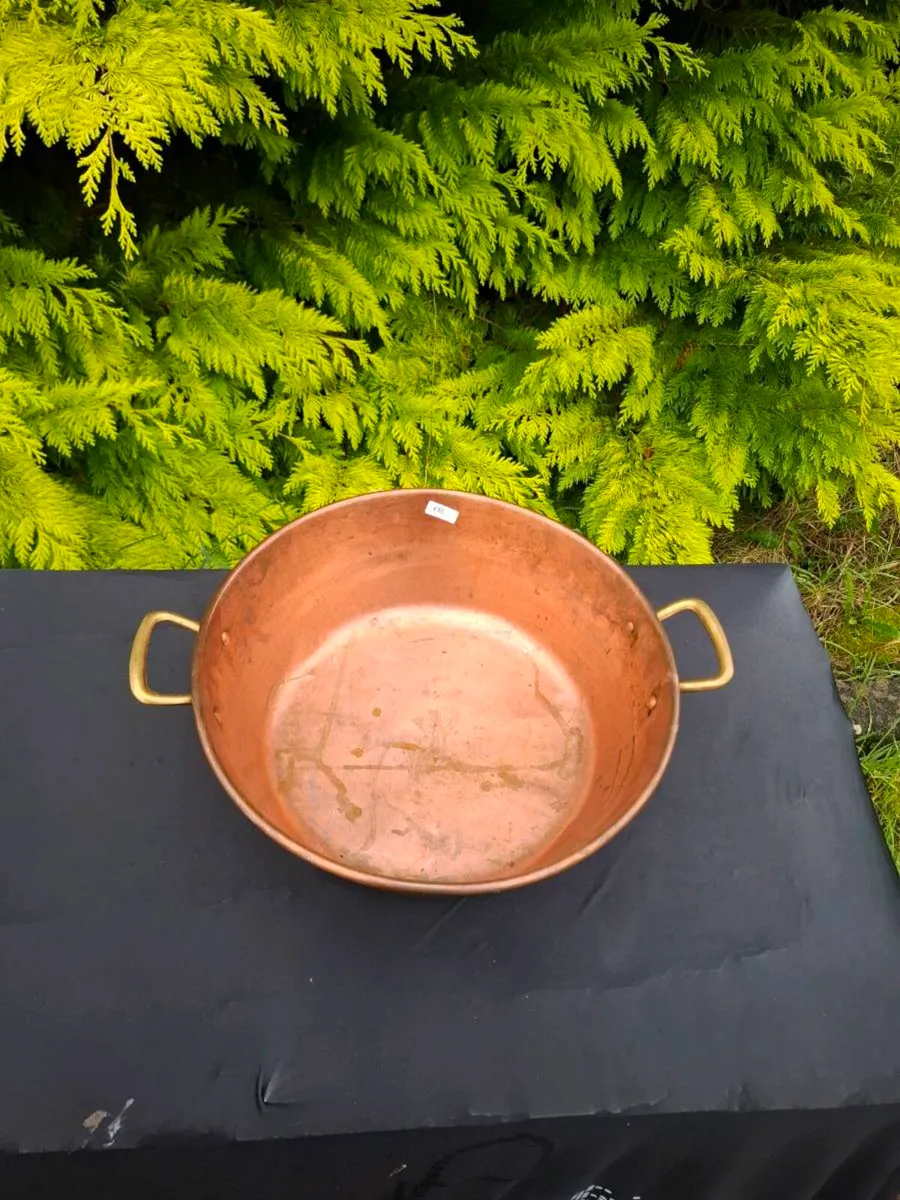 37cm copper pot postage possible - Image 1