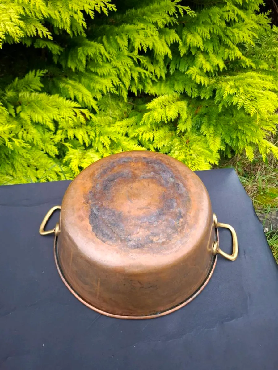 37cm copper pot postage possible - Image 2