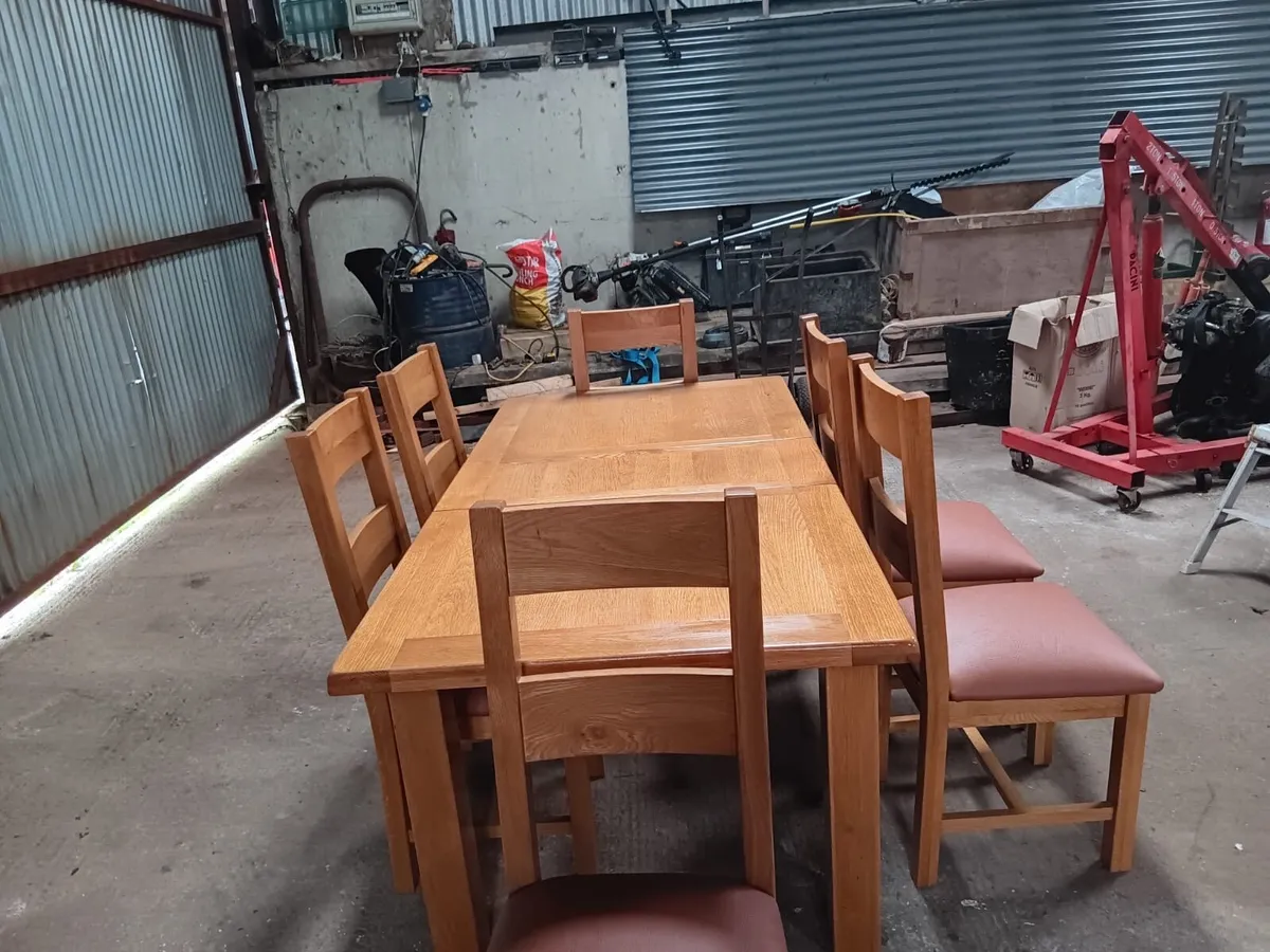 Kitchen dining table - Image 2