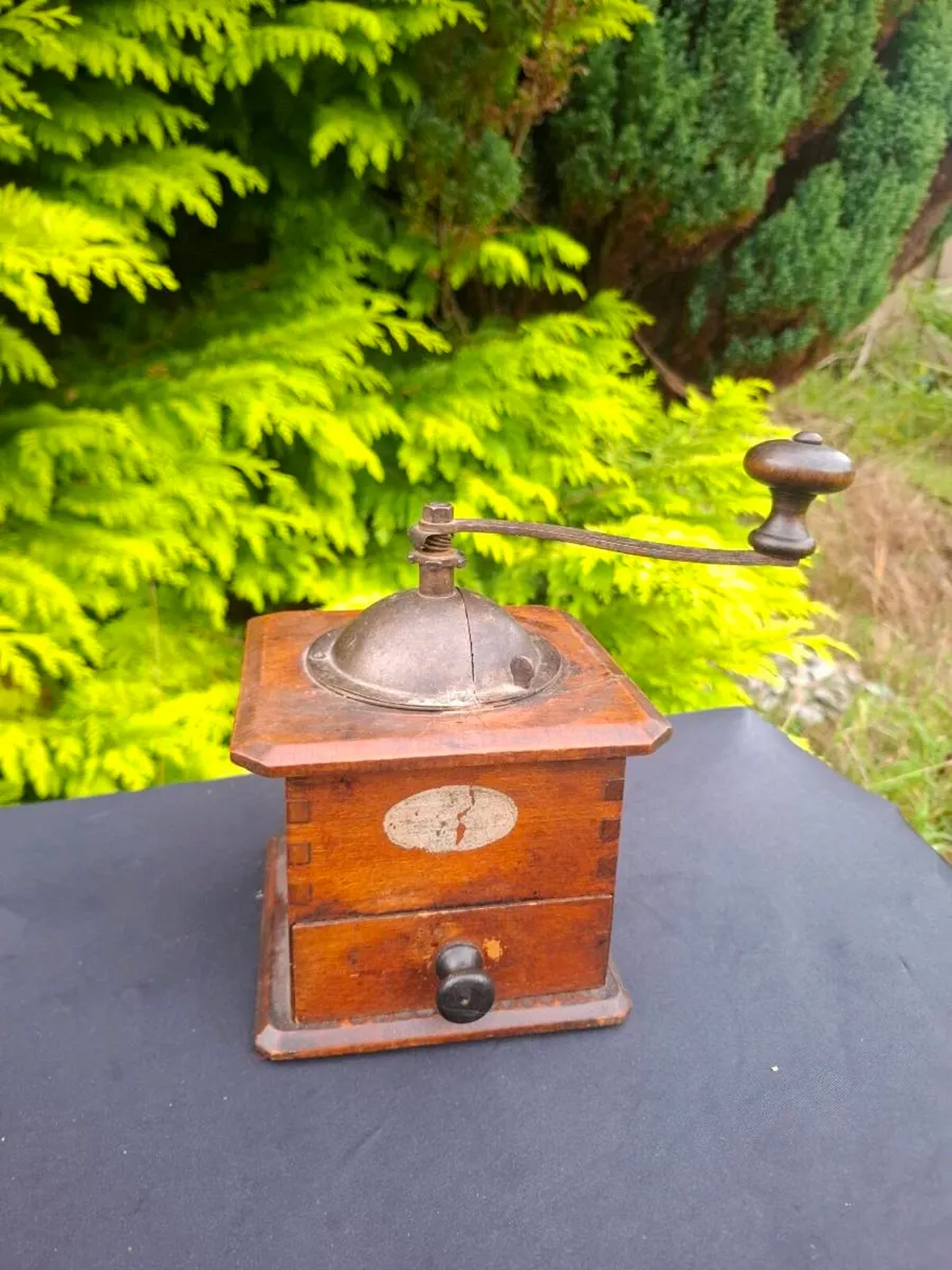 Old wood coffee grinder postage possible - Image 1