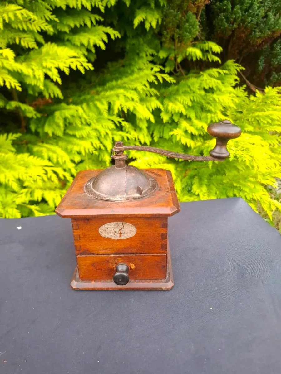 Old wood coffee grinder postage possible - Image 2