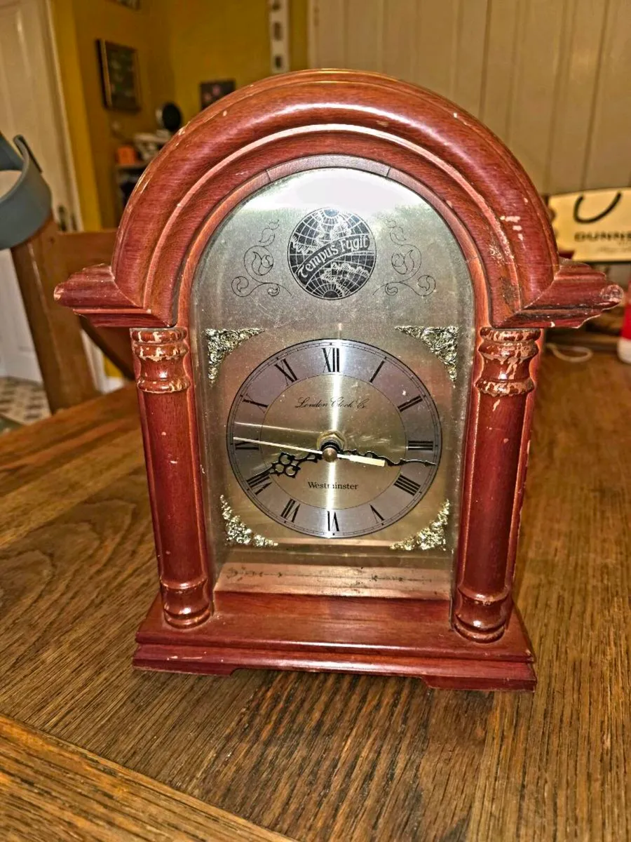 WESMINSTER MATURED OAK WOOD, Wall & Table Clock ! - Image 1