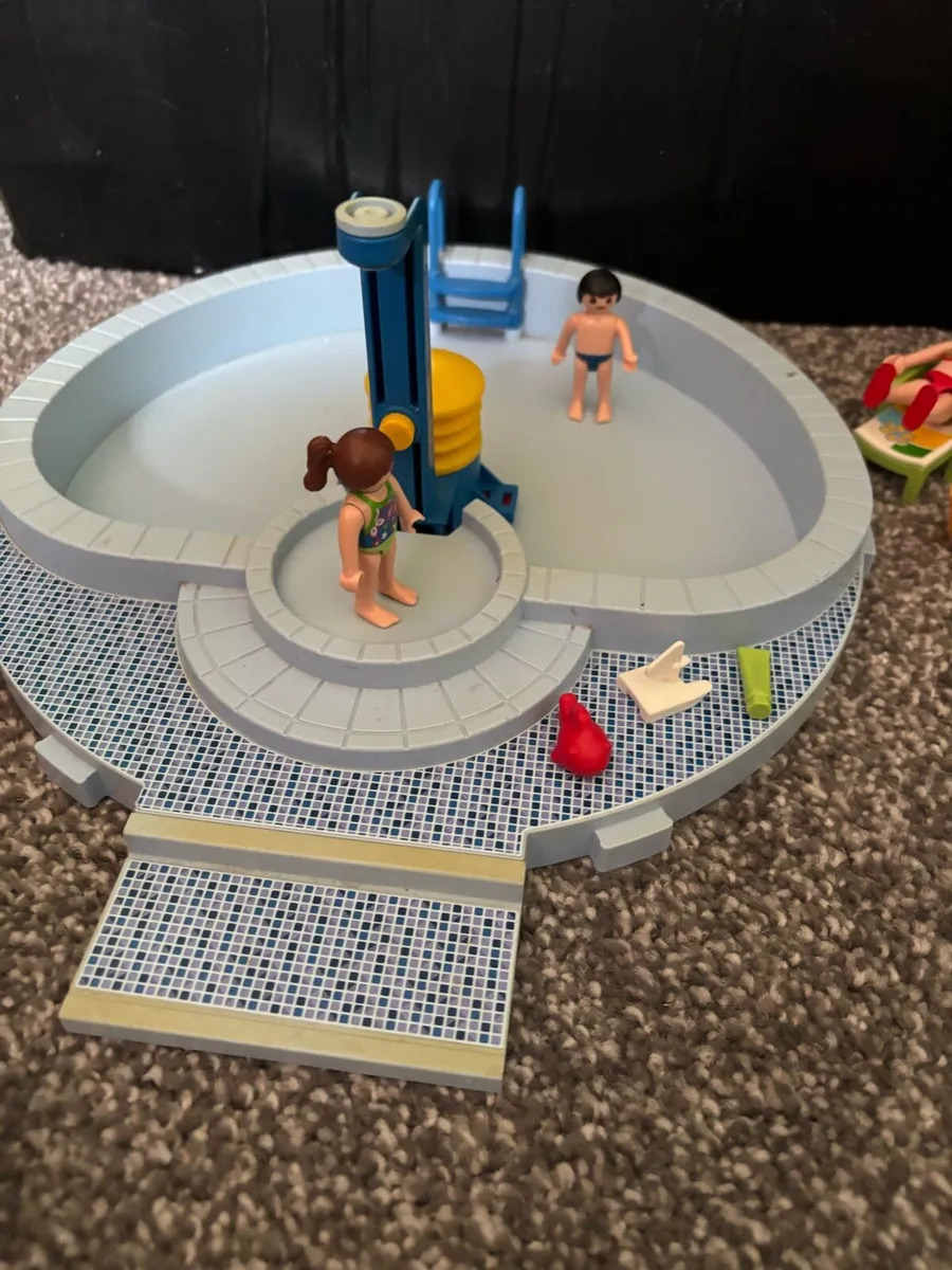 Playmobil swimming pool - Image 4