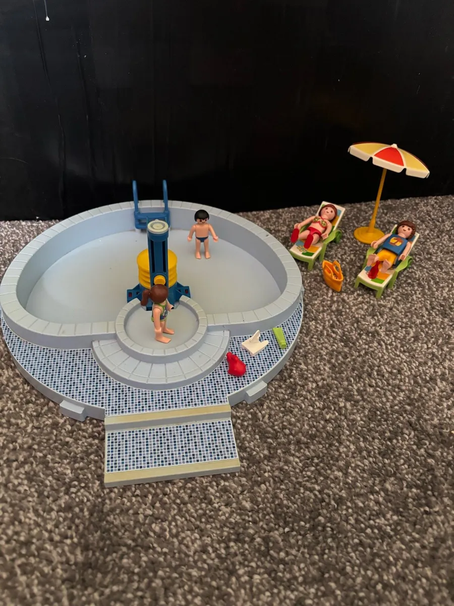 Playmobil swimming pool - Image 1