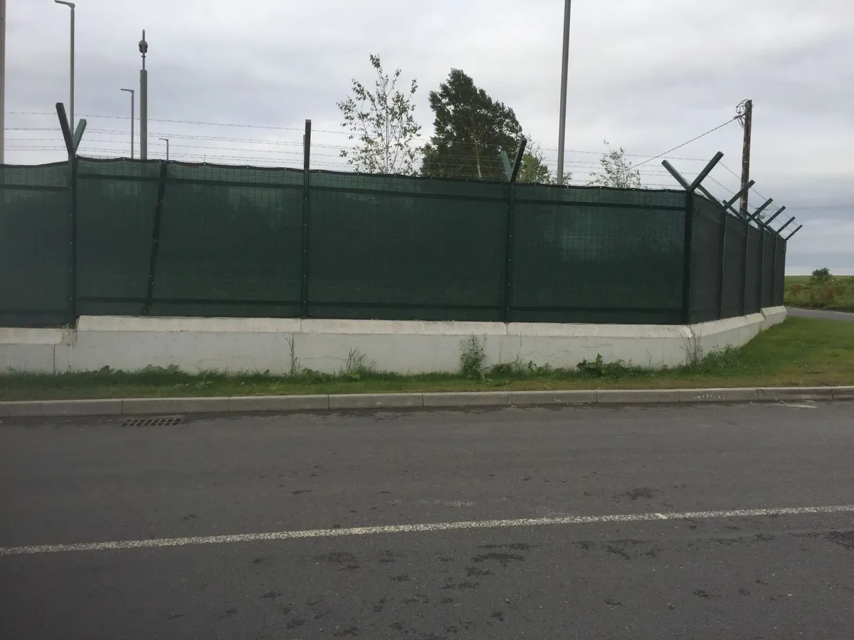 Fence Screens Irish Stock Privacy Shelter - Image 4