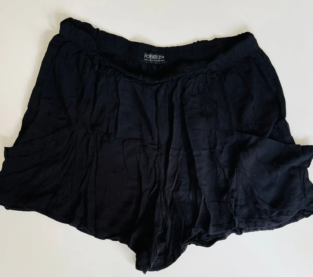 Bundle of Shorts Size XL - Image 4