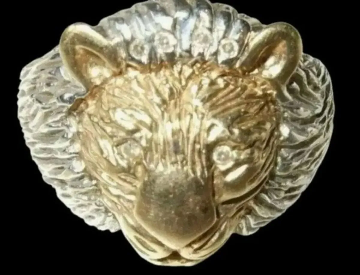 Vintage Hallmarked 9ct Gold/Diamond Ring - Image 3