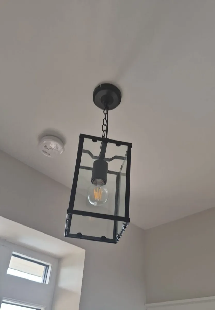 Light fitting x 2