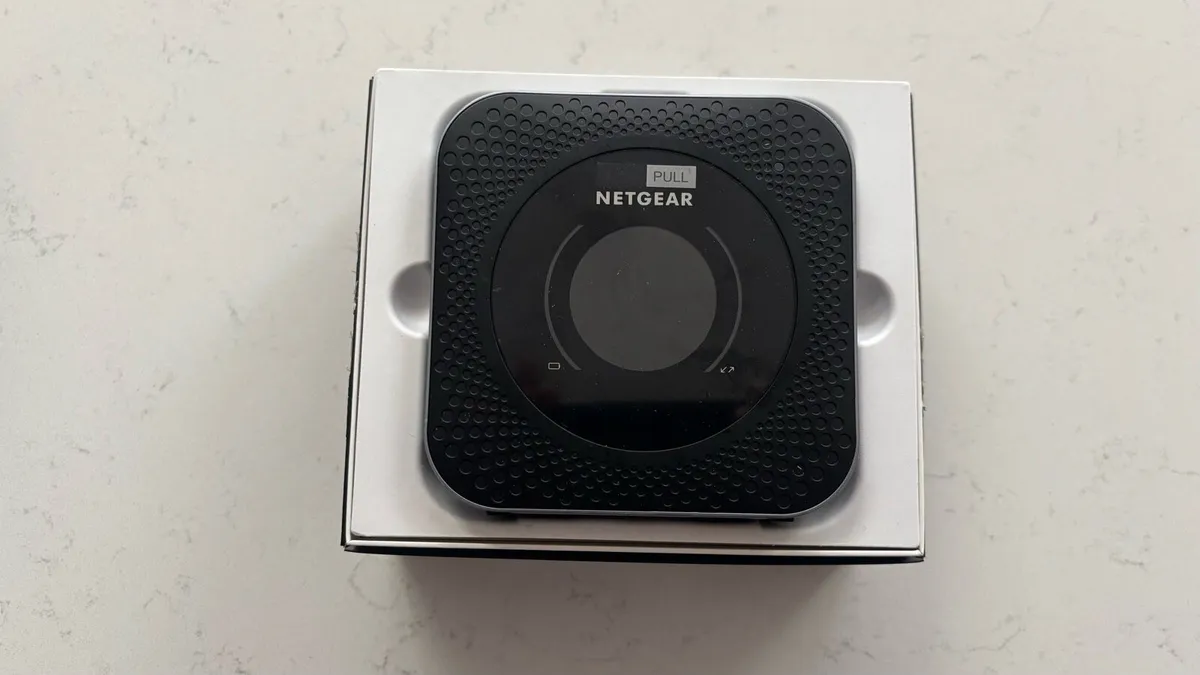 Nighthawk M1 Router - Image 2